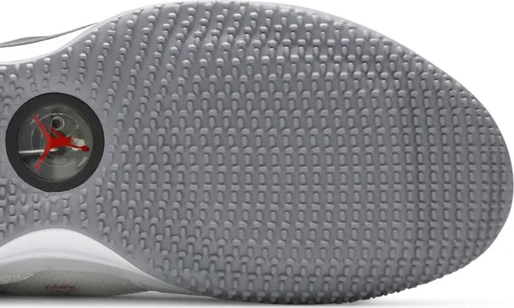Air Jordan 33 Low SE White Cement sneakers, white