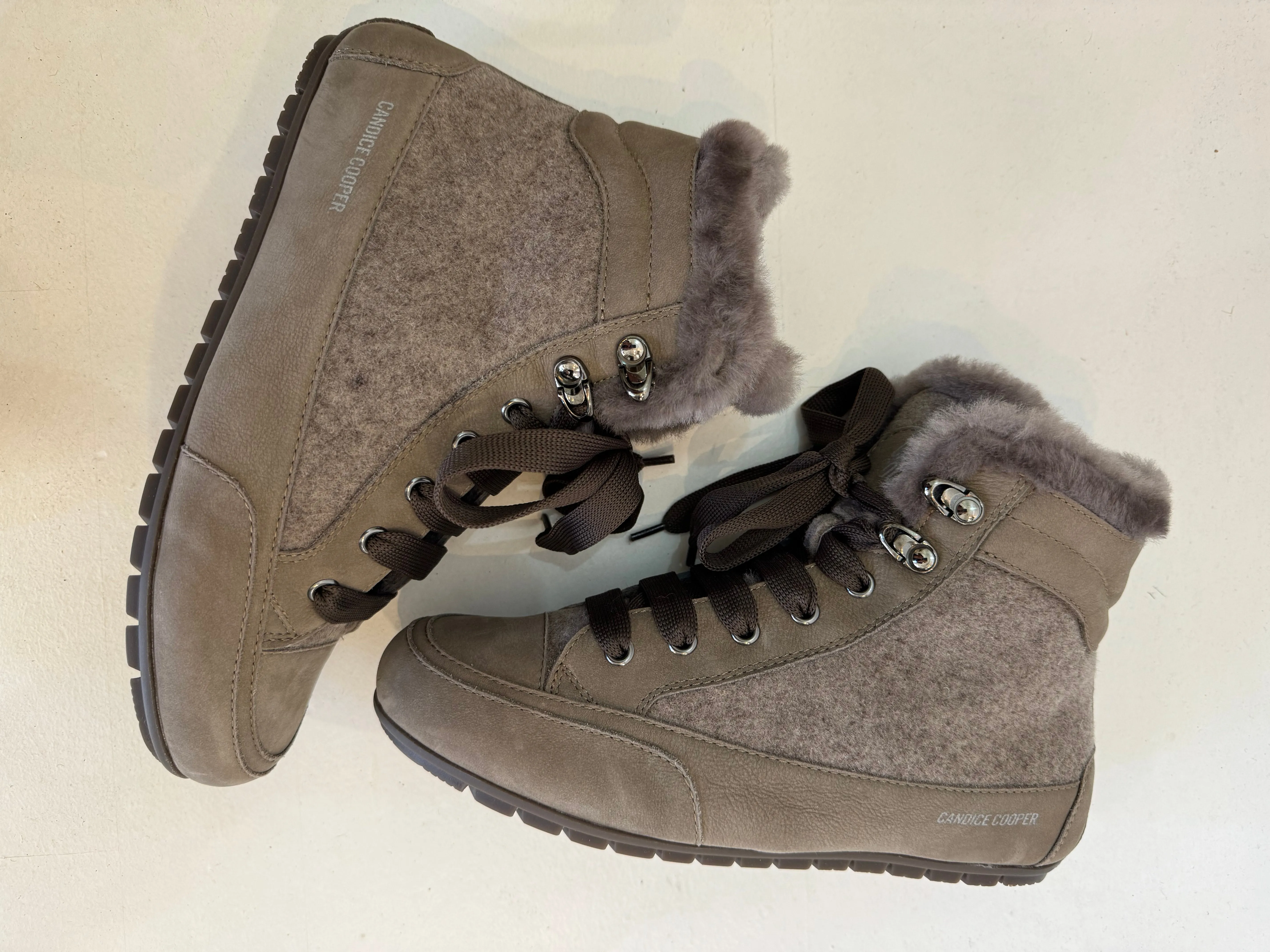 Candice Cooper Vancouver Felt Sheepskin High Top Sneaker