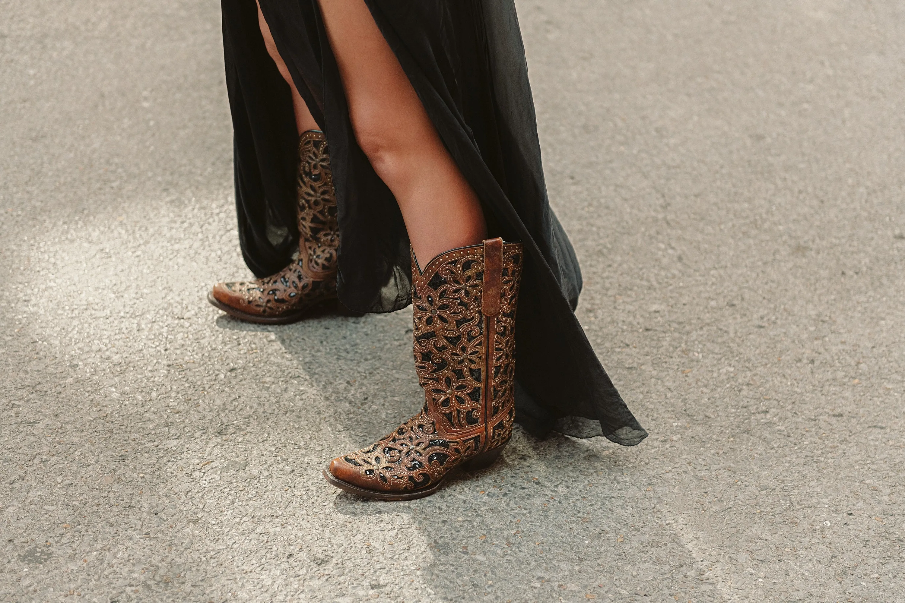 Corral | Black Inlay Embroidery & Studs | Snip Toe | Tan