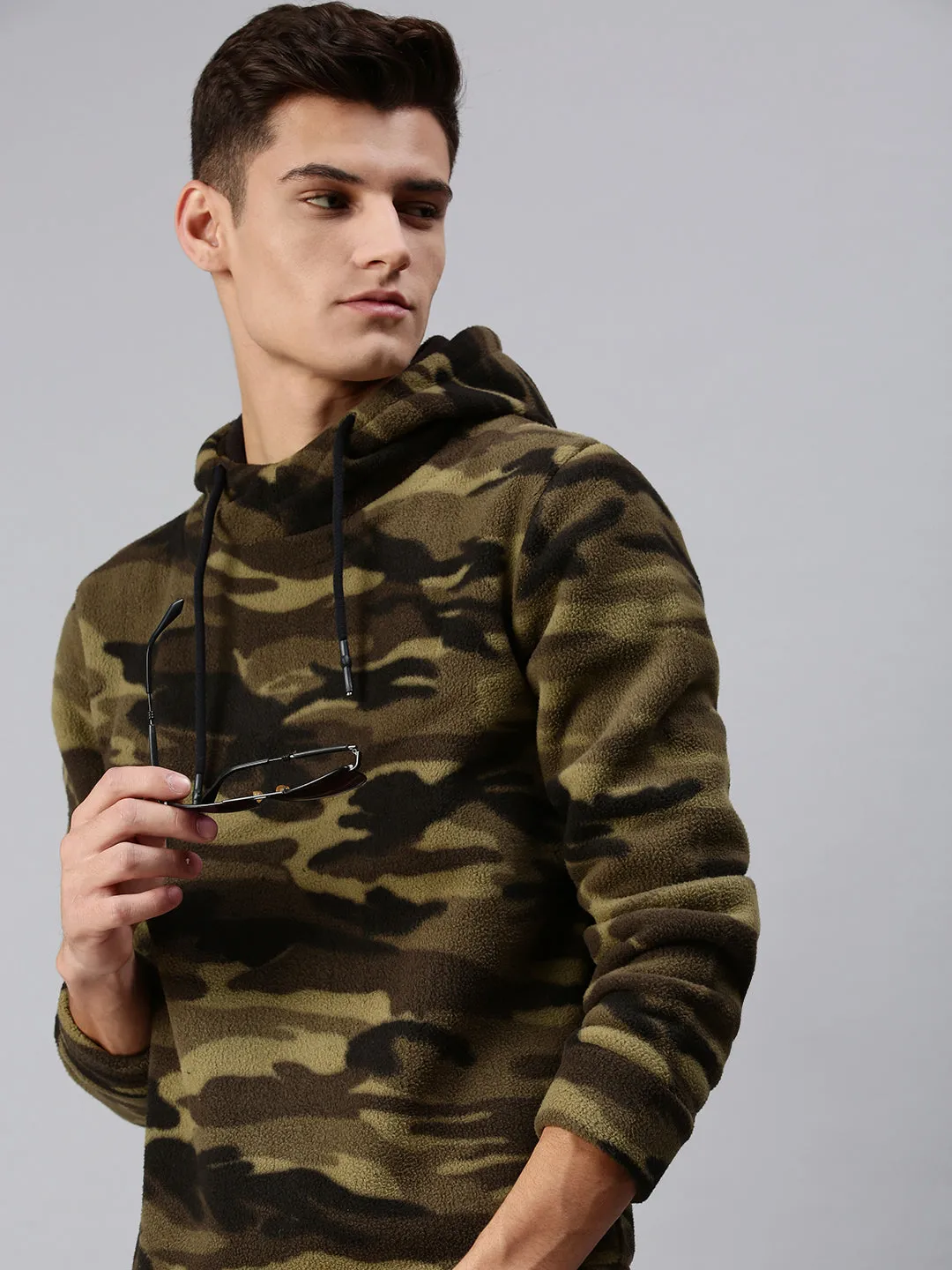 Men Hooded Camouflage Green Pullover